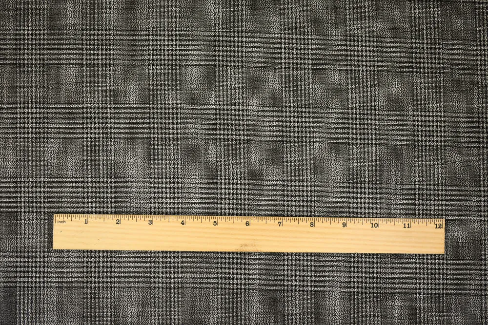 Black-Off-White Cotton-Polyester Glen Plaid Woven Suiting Fabric