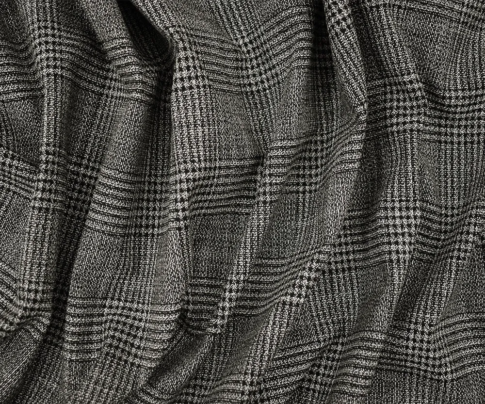 Black-Off-White Cotton-Polyester Glen Plaid Woven Suiting Fabric