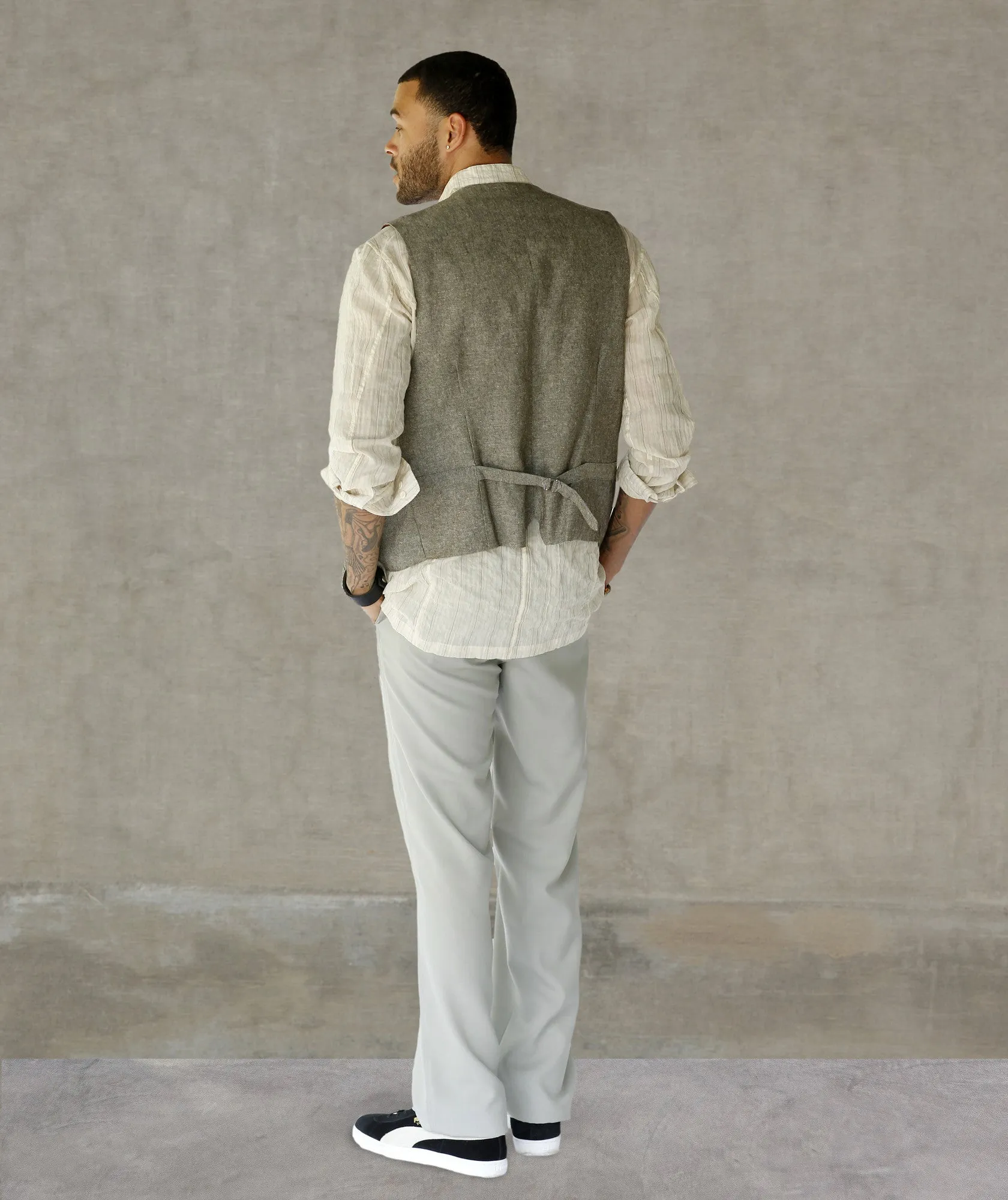 Casual Relaxed Linen/Rayon Vest in Olive