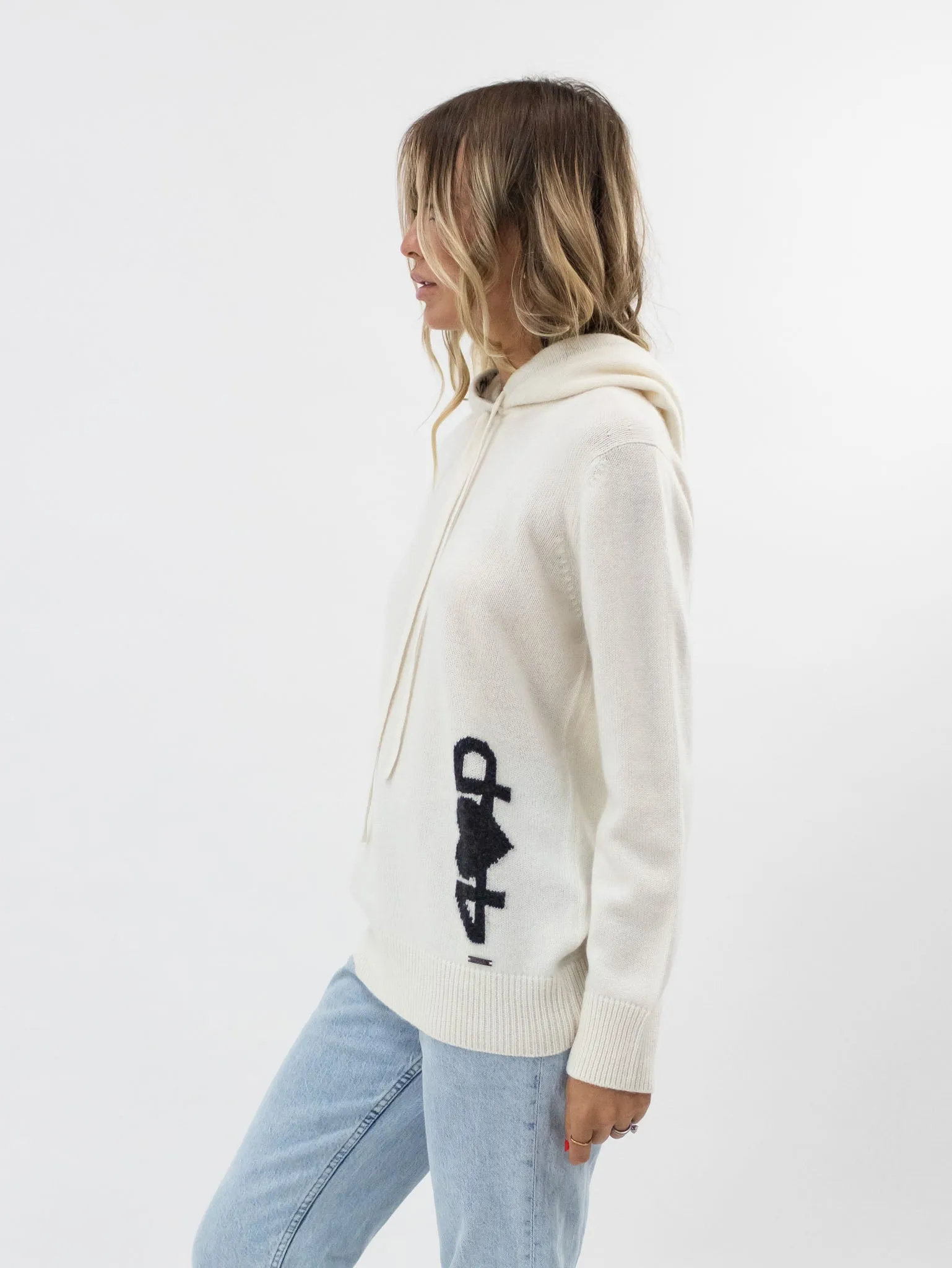 CHAYO HOODIE