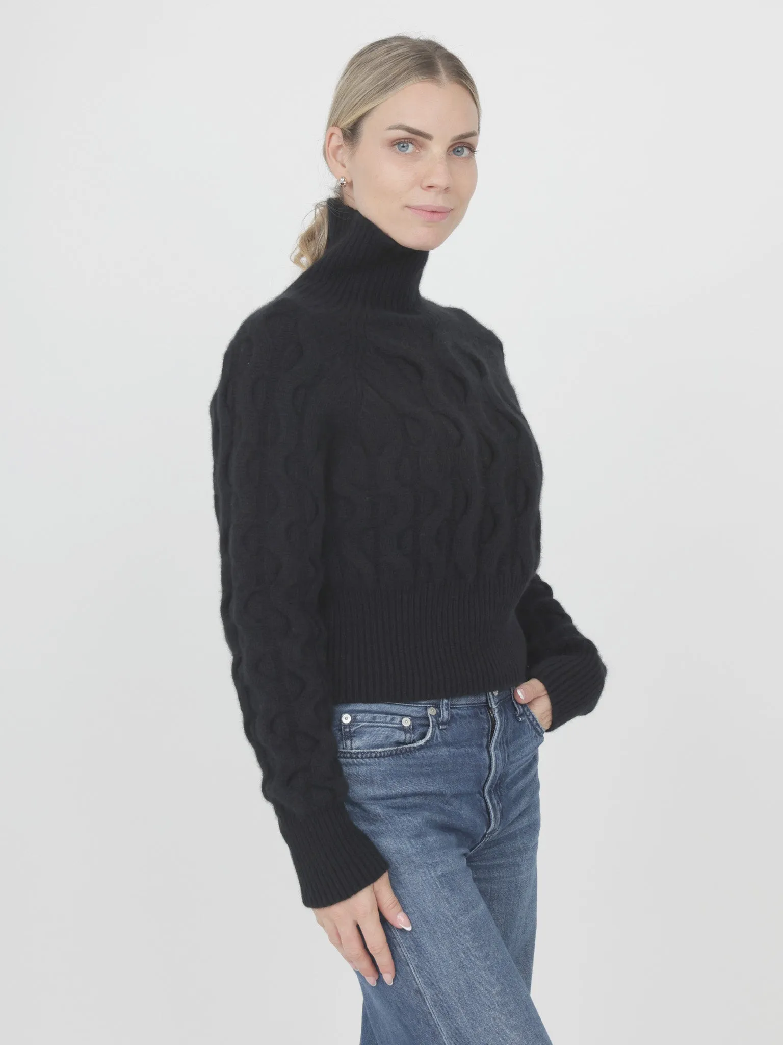 SIENNA TURTLENECK